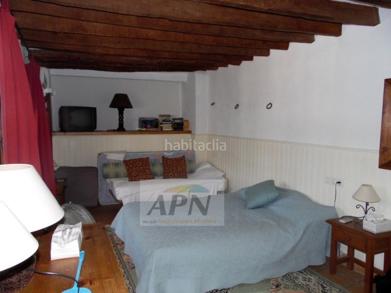 Foto a31ec26e-c182-40e7-bc67-e0a7739a0fa4. Masia a Álora