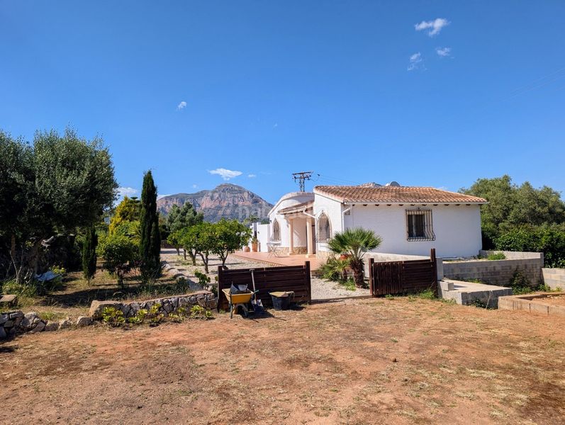 Foto 8e2a0c67-82b0-40f7-ae32-0fa4c6055509. Casa amb aparcament a Partida Comunes-Adsubia Xàbia