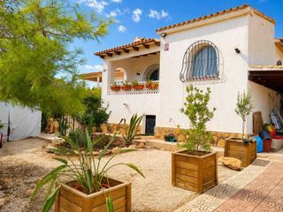 House in Canuta