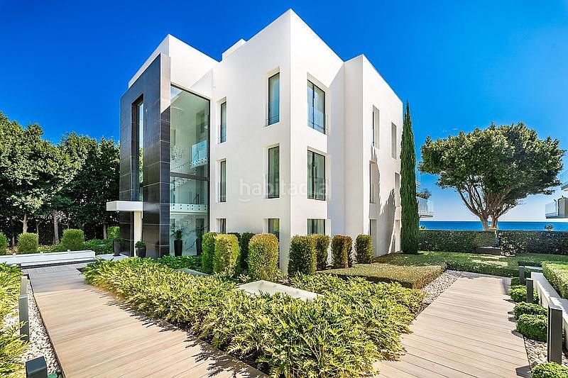 Foto b6acca74-fe62-4a88-9efd-76025e904a6a. Apartament a Centro Estepona