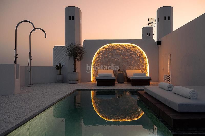 Foto a63e3147-9fd8-4d52-8247-c9e48826b2b4. Àtic amb aparcament piscina a Playa Bajadilla - Puertos Marbella