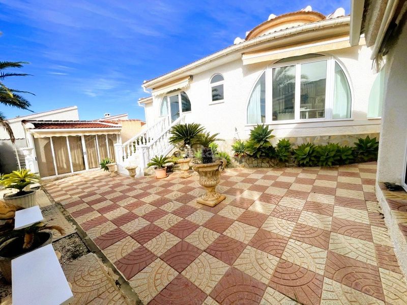 Foto efaec023-cdfc-4d98-943c-008a98b40f25. Casa amb aparcament piscina a Centro de la Ciudad Quesada Rojales
