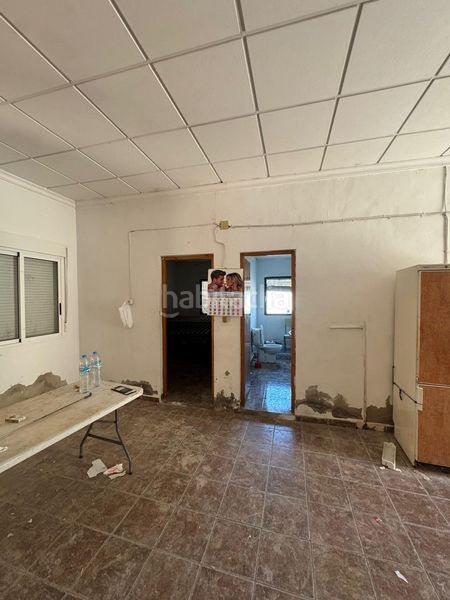 Foto d6bf1299-2a3f-47a9-86a6-2893ec5e9c73. Masia a Cox