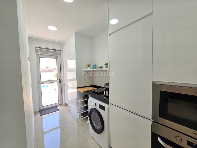 Foto bfd413e3-b2e3-40de-aa63-b601a4ba6558. Casa en Lo Marabú Rojales