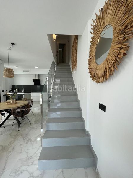 Foto b97af3c7-ddaa-4275-ac34-91c7caeee526. Casa amb piscina a Benijófar