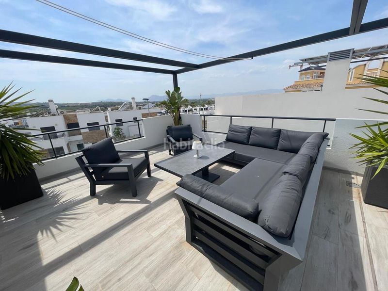 Foto e539591a-bda4-48c0-90c6-93ff78963cb3. Casa amb piscina a Benijófar