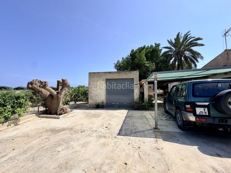 Foto 4b43148c-7955-44c8-9f1f-ce82c8d57552. Masia amb aparcament a La Marina Elche / Elx