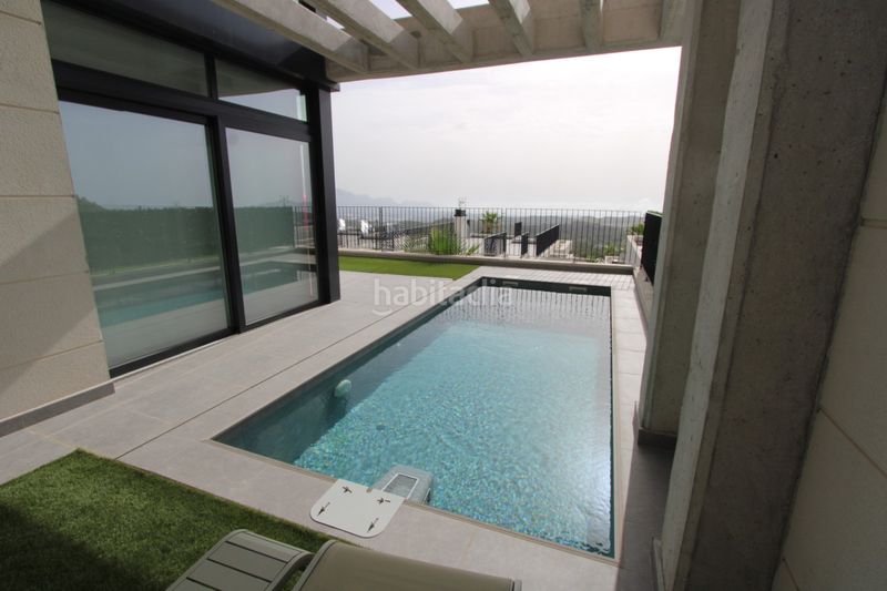Foto d036598d-9a24-4f75-b2fd-207870f985a9. Casa a Benimantell