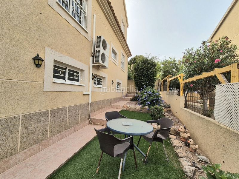 Foto 69a4a109-c073-48ba-9203-c8b3db17bba4. Casa amb aparcament a Los Balcones y los Altos Orihuela