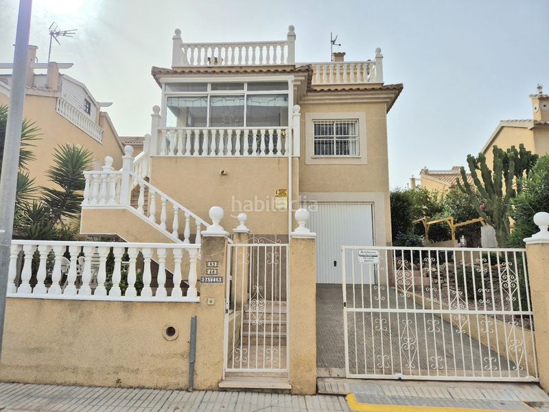 Foto ab90bb77-cf3a-4281-82e0-c9751faef240. Casa amb aparcament a Los Balcones y los Altos Orihuela