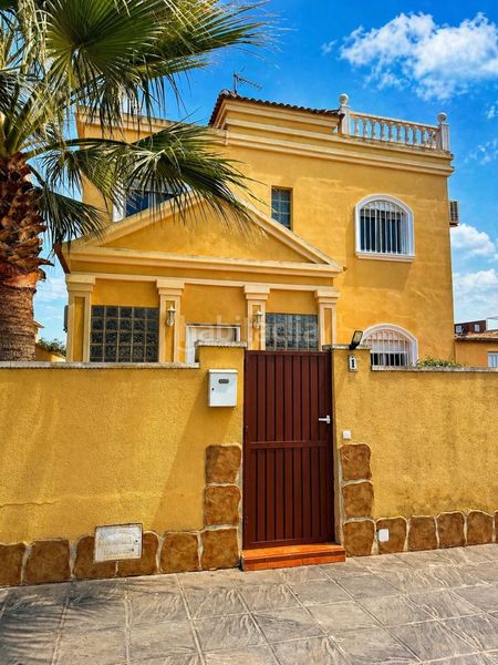 Foto 4b17742a-21f6-487a-a7f3-b08c3e70d911. Casa a Aguas Nuevas Torrevieja
