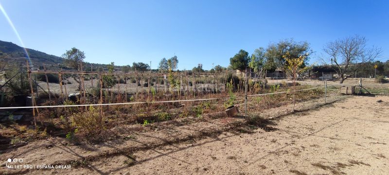 Foto 4060486a-8523-4191-9b7c-fee4dce944fa. Casa amb aparcament a Caudete