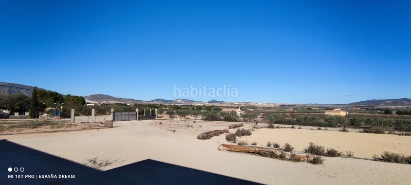 Foto 56345b48-21ae-4cb7-90d8-f9cd78cca203. Casa amb aparcament a Caudete