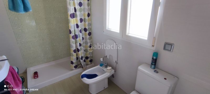 Foto cab6a46f-2720-4792-926a-e5d14ad598af. Casa amb aparcament a Caudete