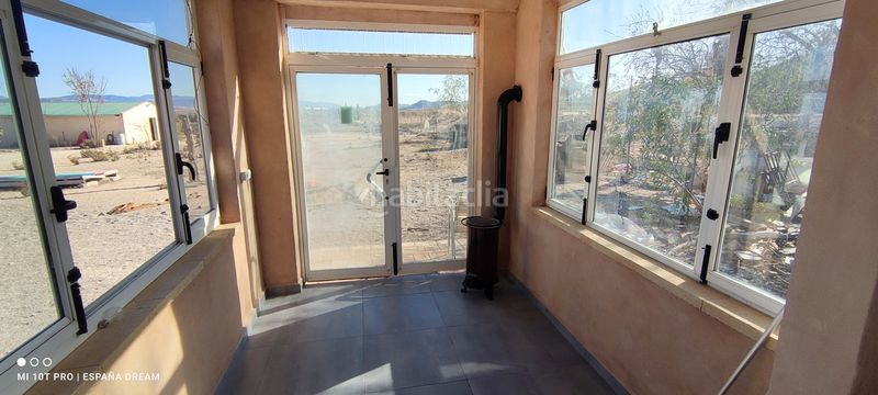 Foto dddf134f-8e8b-4bad-b53e-e58594bfafa9. Casa amb aparcament a Caudete