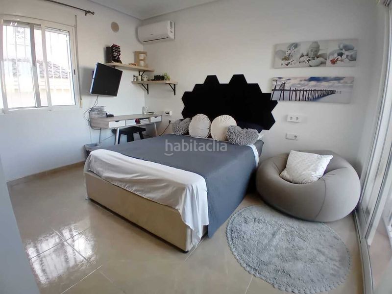 Foto 5c1734d4-26f8-4824-8ee4-f9b3df4de731. Casa a Benijófar
