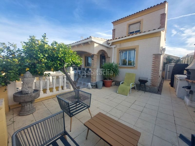 Foto aae342c1-5aae-4e89-ab9f-e441a9748f95. Casa amb piscina a Benimantell