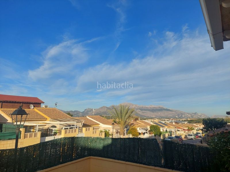 Foto b2d04094-c26f-4445-9cb8-a79facfc2274. Casa amb piscina a Benimantell