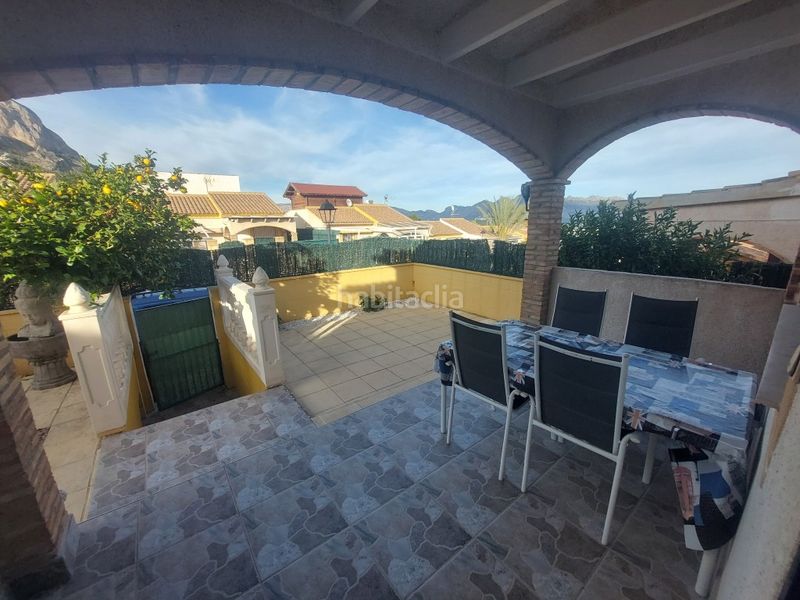 Foto be20b294-8105-4400-922d-70dc488c1ea5. Casa amb piscina a Benimantell