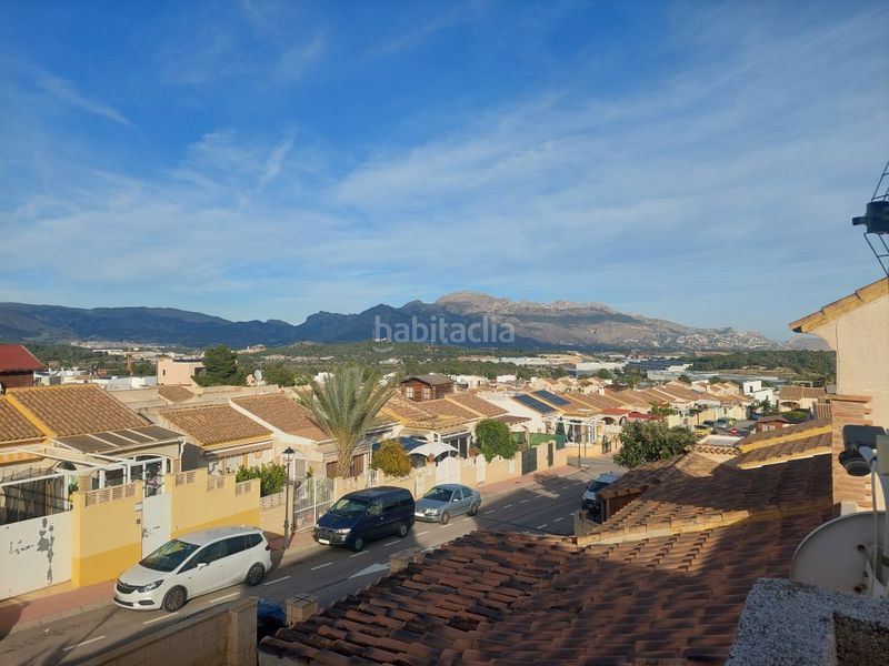 Foto c3c51176-2a88-4035-af79-a936f9395bb2. Casa amb piscina a Benimantell