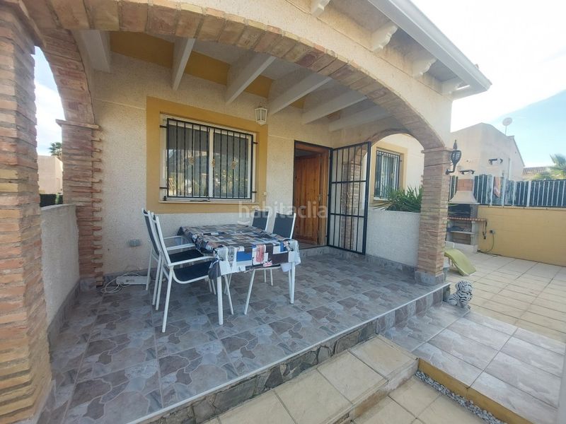 Foto c56b87d6-0330-4f09-b434-e125155df052. Casa amb piscina a Benimantell