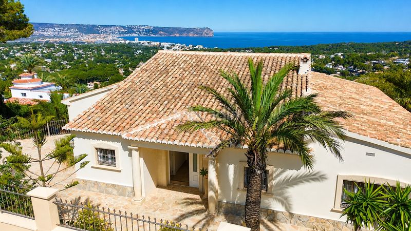 Foto eac672c9-f7db-4654-95f6-92076d7df4bb. Casa amb xemeneia a La Granadella - Costa Nova Xàbia
