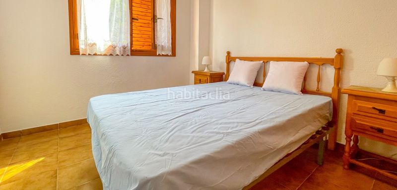 Foto 23a65e49-0a52-4273-a1d9-5da98d129f3a. Casa adossada amb aparcament a Playa Flamenca Orihuela