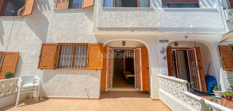 Foto 64f96617-7508-470c-98b4-fc90b57201a5. Casa adossada amb aparcament a Playa Flamenca Orihuela