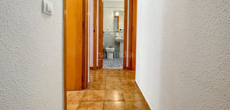 Foto e85af3ae-288b-490e-b35f-42a0a703bb7d. Casa adossada amb aparcament a Playa Flamenca Orihuela
