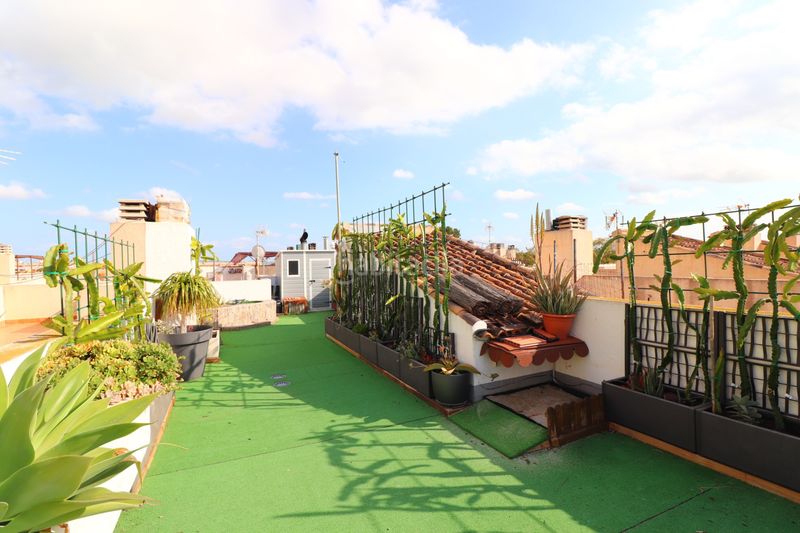 Foto c2f1c45b-cbe8-408f-83ec-ec815f873023. Casa adossada amb aparcament a Redován