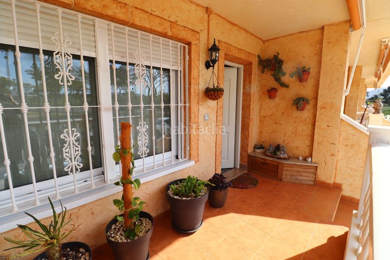 Foto d2f6deed-1d25-4d2a-b71c-55b9995bac91. Casa adossada amb aparcament a Redován