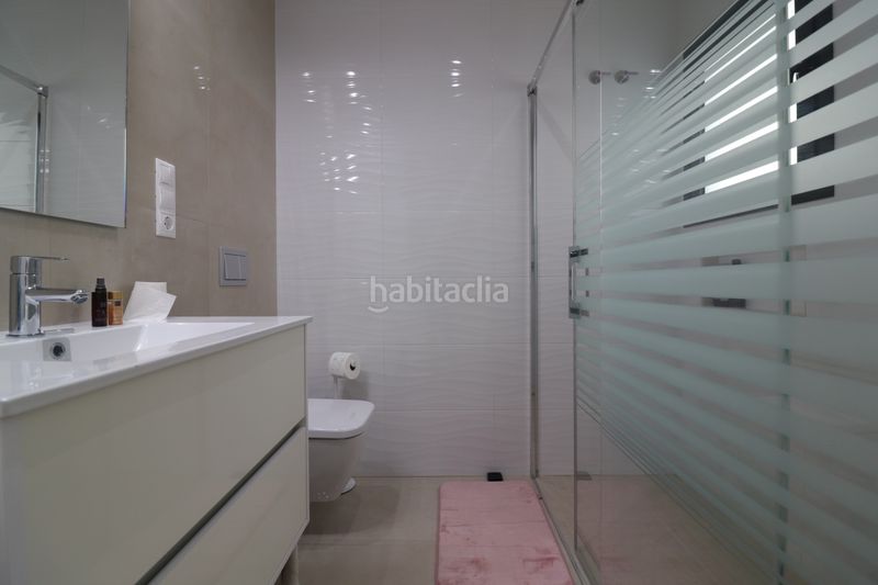 Foto a05246dc-e7dd-46b0-83c5-36b7fc145040. Casa amb piscina a Benijófar