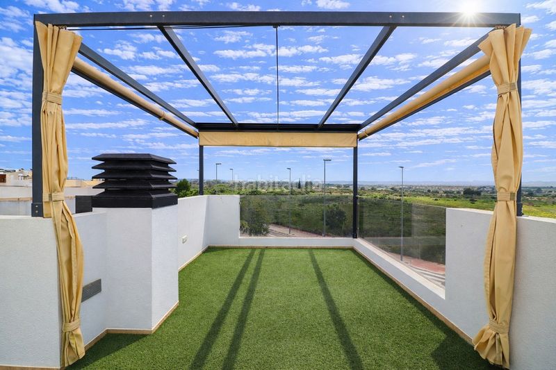 Foto ac75c171-801d-4351-8688-d12615bc6746. Casa amb piscina a Benijófar
