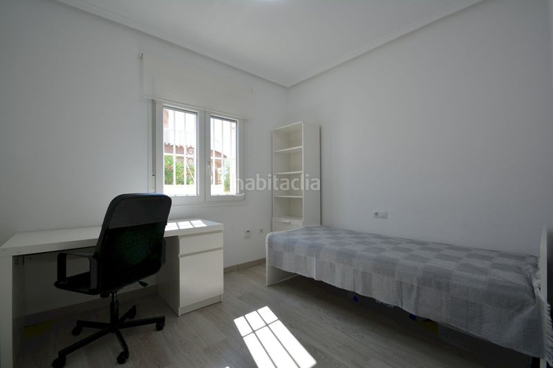Foto c2848b7d-93a5-4d5b-8e98-1cc799aada71. Casa amb piscina a Lo Pepín Rojales