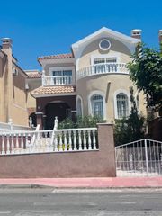 Maison à Villamartín-Las Filipinas