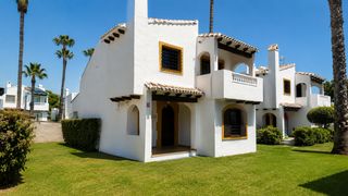 Haus in Villamartín-Las Filipinas