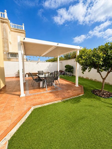 Foto 92582c32-01c0-4d9e-b3ad-63a61037d64f. Casa a Aguas Nuevas Torrevieja