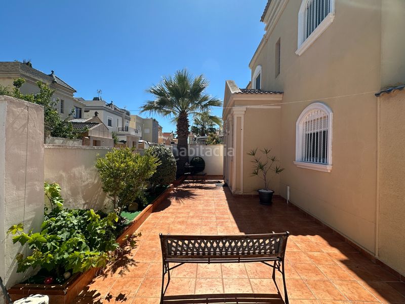 Foto a77c6cbb-e81e-4036-9385-652b6de35e15. Casa a Aguas Nuevas Torrevieja