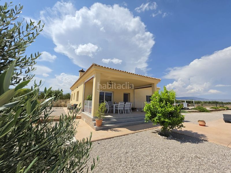 Foto 73f395d7-2bd2-40a0-97aa-abeff5d59d08. Casa amb aparcament a Pinoso