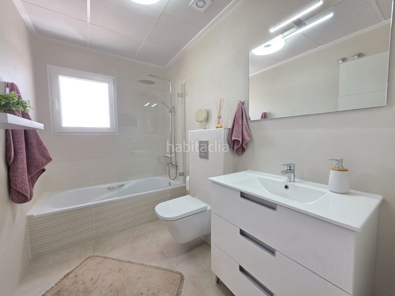 Foto cc758462-fbb5-4783-8b17-d55e159b12d7. Casa amb aparcament a Pinoso