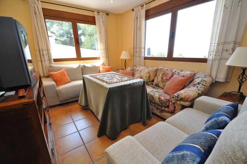 Foto ba61b3ec-ec7d-4ce6-96fa-2a3096008199. Casa a Castalla