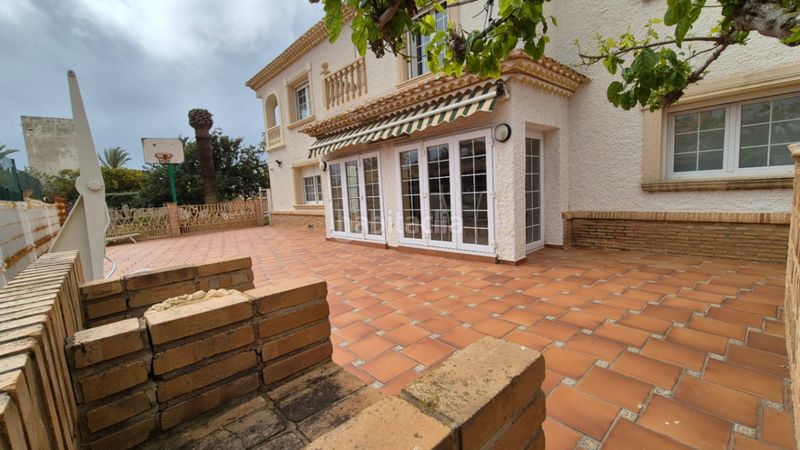 Foto 42fb9699-a1de-4939-b08a-4aa9fae35cdf. Casa amb aparcament a Cabo Roig Orihuela