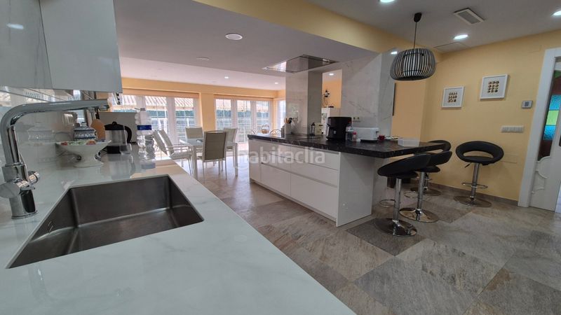 Foto 9242bd3b-3a7c-4779-9ec0-30c7ddc982ff. Casa amb aparcament a Cabo Roig Orihuela