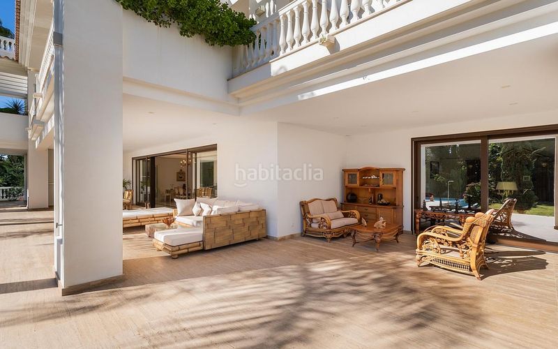 Foto d1da9128-d020-4cab-94dc-a3a4ab7ecc07. Casa amb aparcament a Centro Estepona