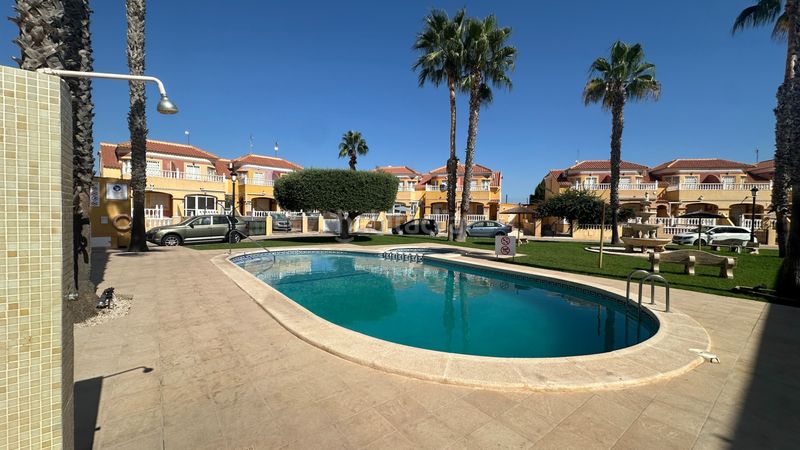 Foto d1a5b560-1b8c-488d-8c6d-28de1ab38038. Reihenhaus in La Regia Orihuela