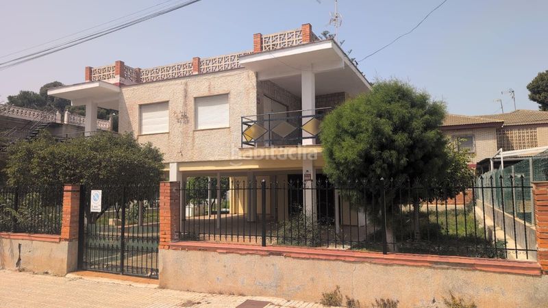 Foto ad80e874-60ba-49f2-acb0-e6cde462a081. Casa a Centro Alcázares (Los)