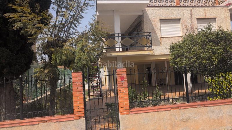 Foto c0b81606-bdf4-4fc8-911b-c82bc4c3b745. Casa a Centro Alcázares (Los)