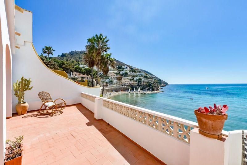 Foto a7bb3685-edba-4cdc-8286-3fd7eac3d860. Casa a Casco Urbano Moraira