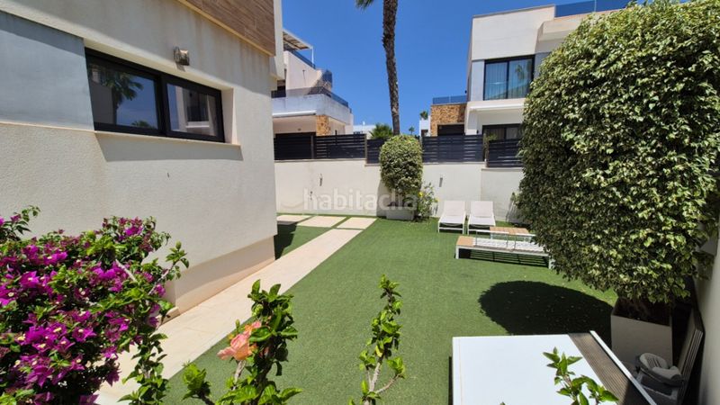 Foto 6b4d3d17-e109-4940-8e6d-e2d8faa99170. Casa a Zona los Frutales Torrevieja