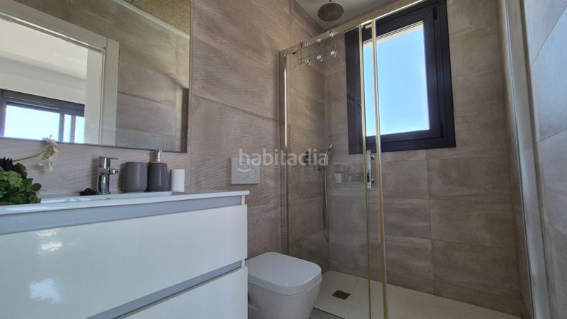 Foto bd40fc4d-f1e1-47c2-8974-e26a547a3124. Casa a Zona los Frutales Torrevieja